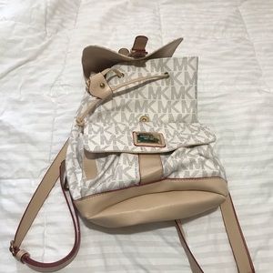 MK Back pack